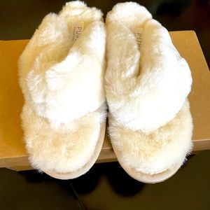 Pure Collection Fur Slippers - FlipFlop Style